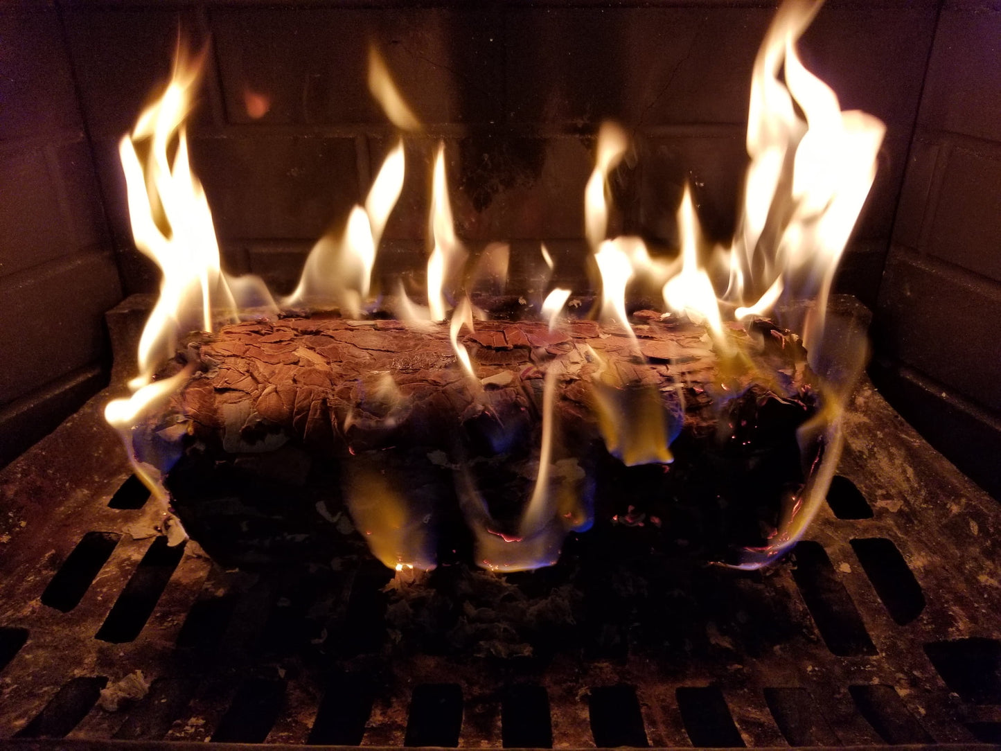 Envirolog Indoor and Outdoor Fire Wood, 4.3 Lb Firelogs, 6 Count
