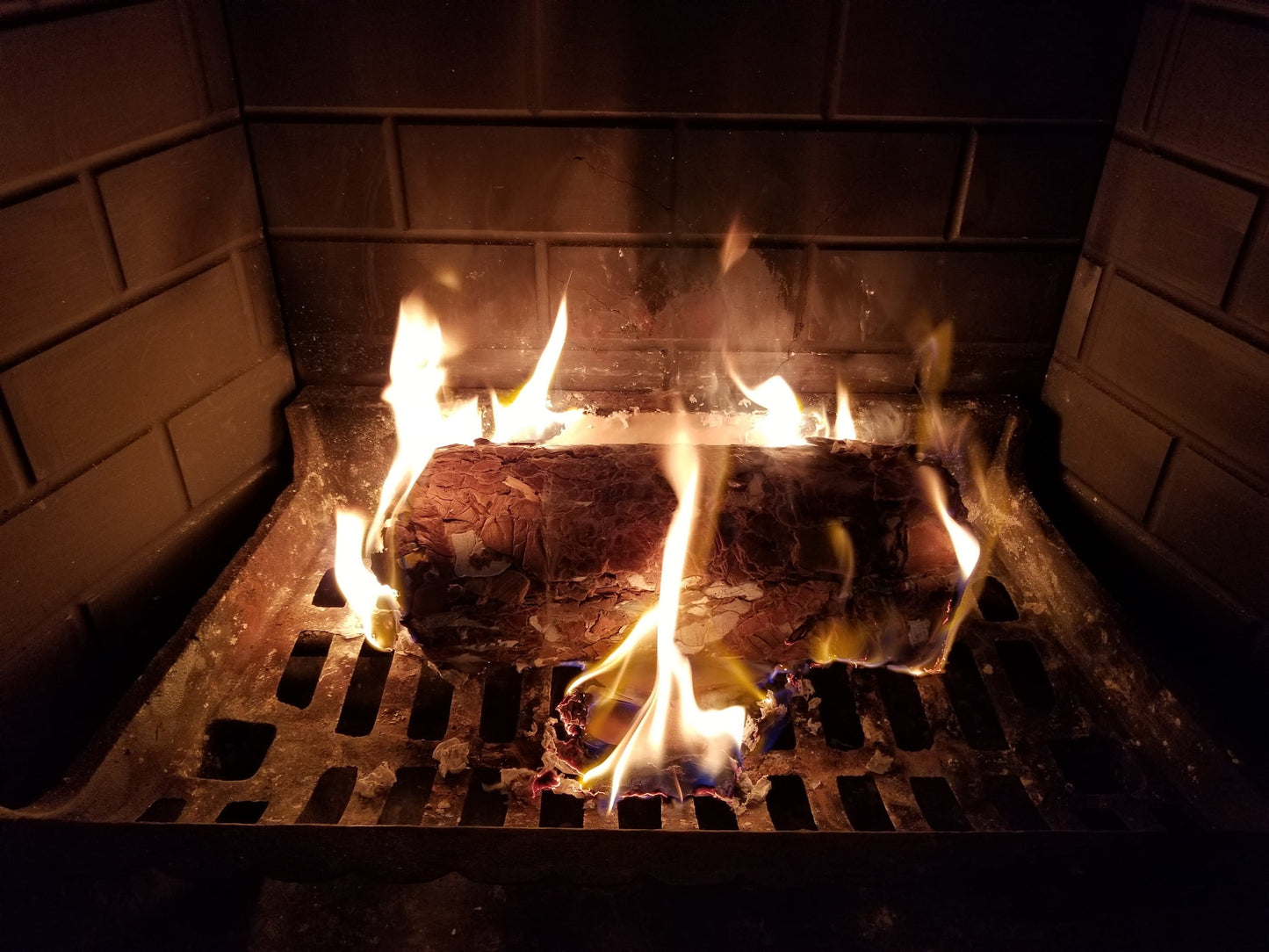 Envirolog Indoor and Outdoor Fire Wood, 4.3 Lb Firelogs, 6 Count